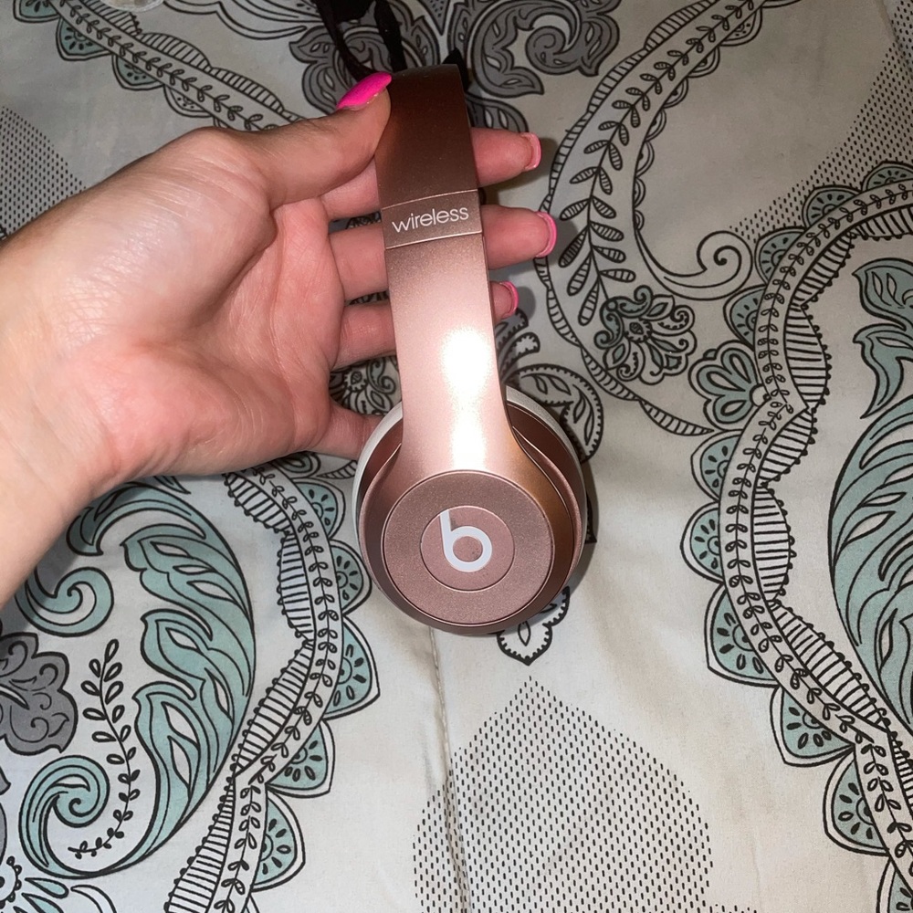 Beats Solo Wireless